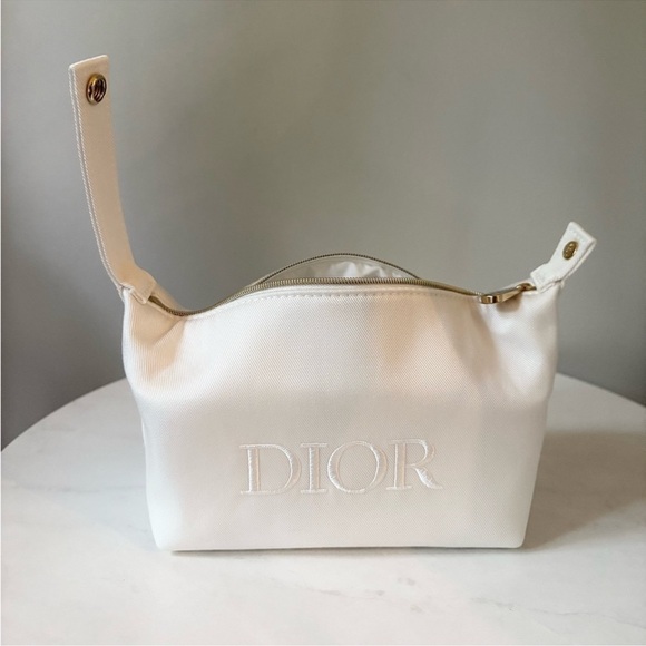 2025 Dior Beauty Nomad Top Handle Bag - Picture 3 of 9